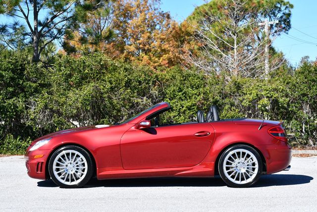 2006 Mercedes-Benz SLK 55 AMG Roadster W/Premium Package - 22955710 - 27