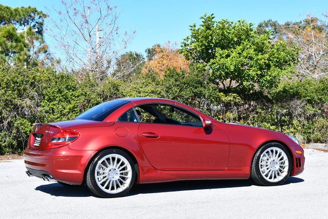 2006 Mercedes-Benz SLK 55 AMG Roadster W/Premium Package - 22955710 - 37