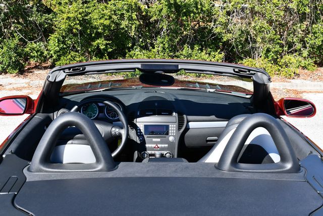 2006 Mercedes-Benz SLK 55 AMG Roadster W/Premium Package - 22955710 - 55