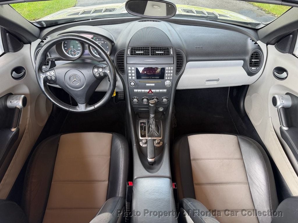2006 Mercedes-Benz SLK Roadster 5.5L AMG - 23092985 - 11