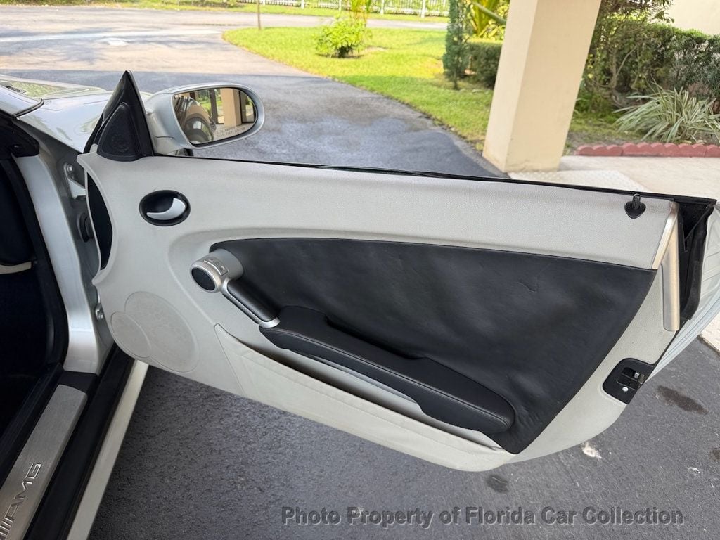 2006 Mercedes-Benz SLK Roadster 5.5L AMG - 23092985 - 59