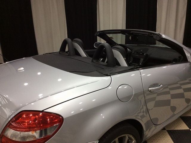 2006 Mercedes Benz SLK 350 photo 9