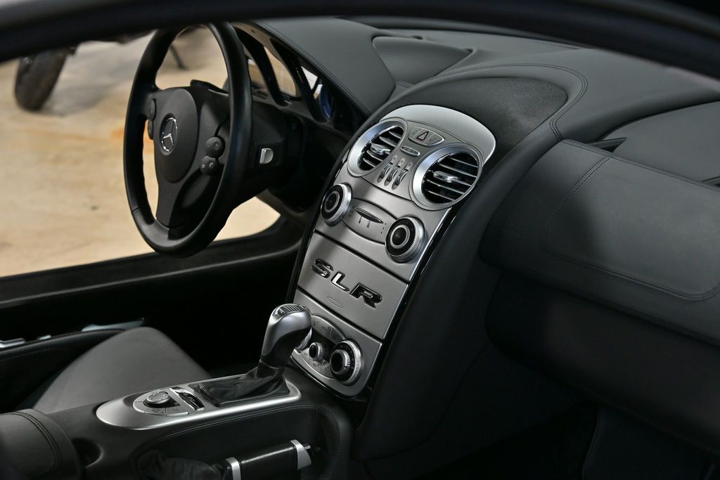2006 Mercedes-Benz SLR McLaren SLR McLaren 2dr Coupe 5.5L - 22943396 - 28