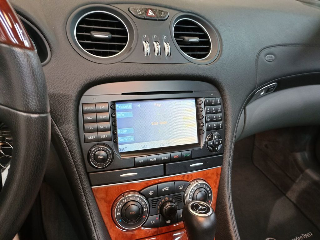 2006 Mercedes-Benz SL-Class SL500 2dr Roadster 5.0L 1 Owner Clean Carfax - 23015419 - 25