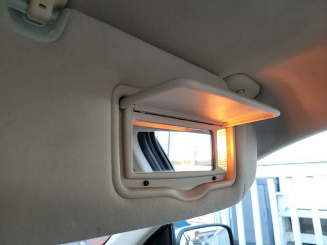 2006 Mercury Milan Premier Sedan 4D - 22969893 - 29