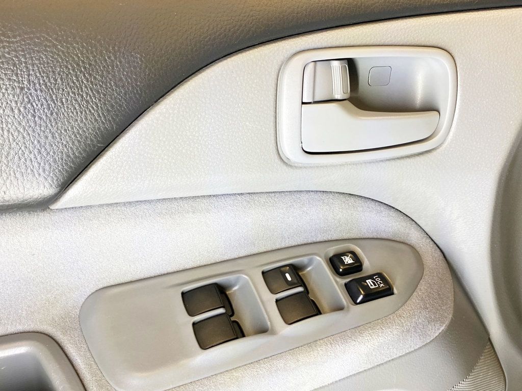 2006 Mitsubishi Lancer 4dr Sedan ES Automatic - 22981326 - 13