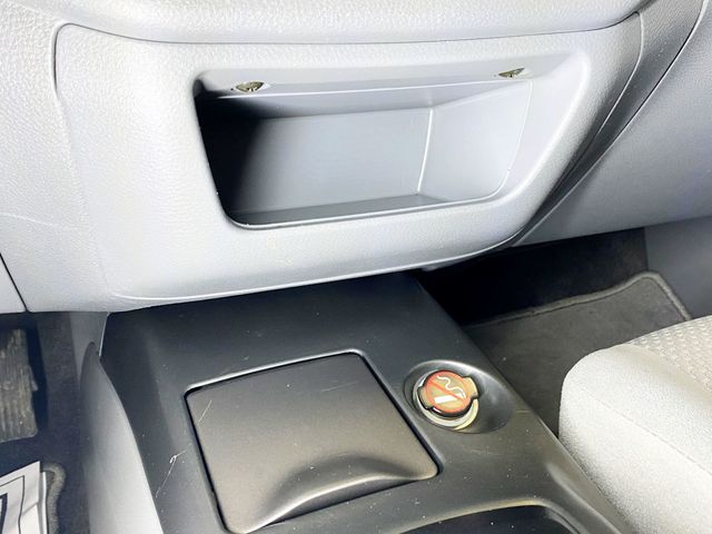 2006 Mitsubishi Lancer 4dr Sedan ES Automatic - 22981326 - 26