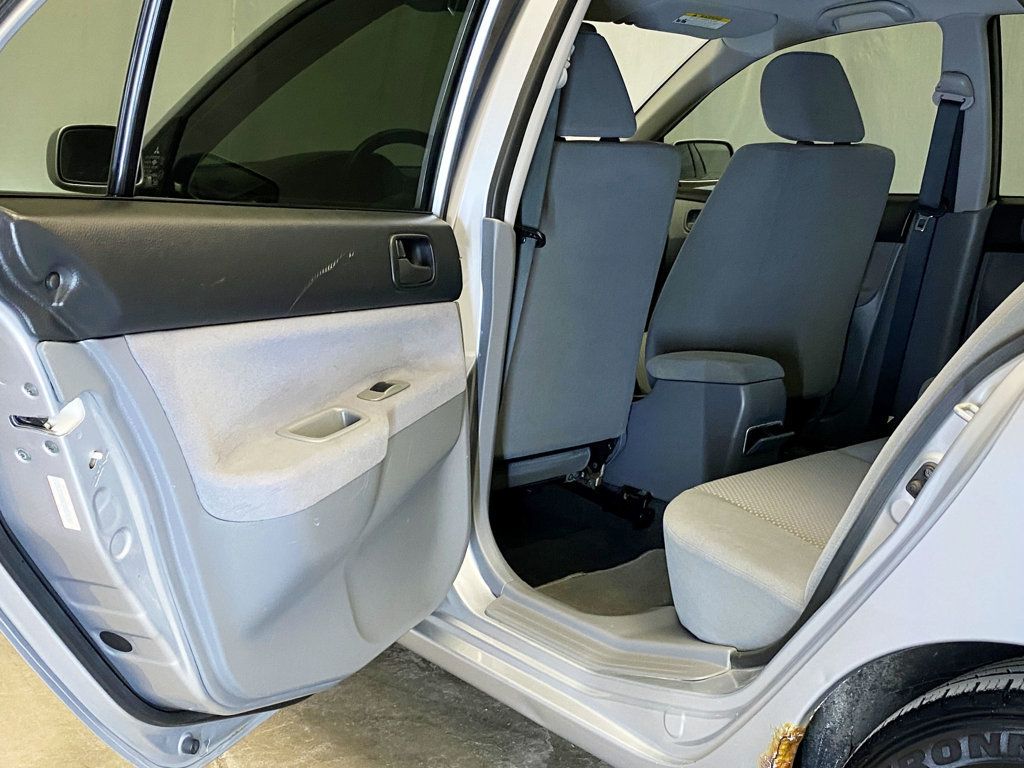 2006 Mitsubishi Lancer 4dr Sedan ES Automatic - 22981326 - 37