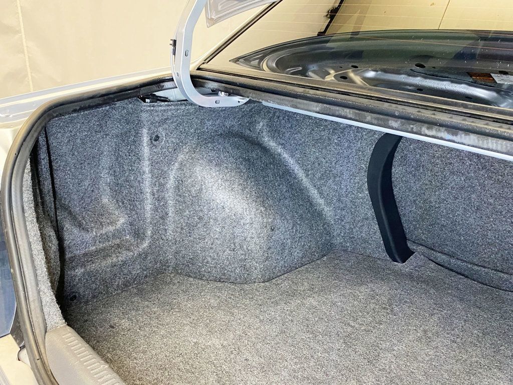 2006 Mitsubishi Lancer 4dr Sedan ES Automatic - 22981326 - 42