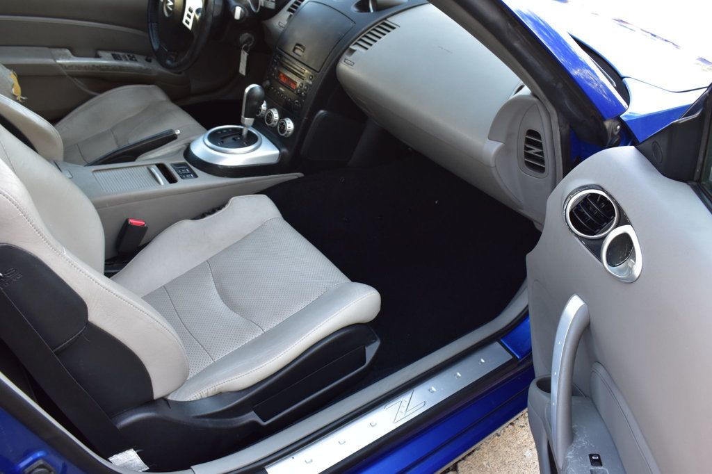 2006 Nissan 350Z 2dr Roadster Touring Automatic - 23095323 - 17