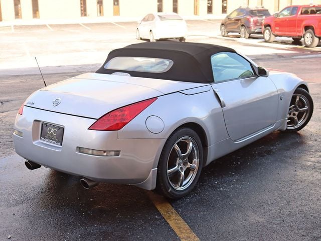 2006 Nissan 350Z 2dr Roadster Touring Automatic - 22758468 - 4