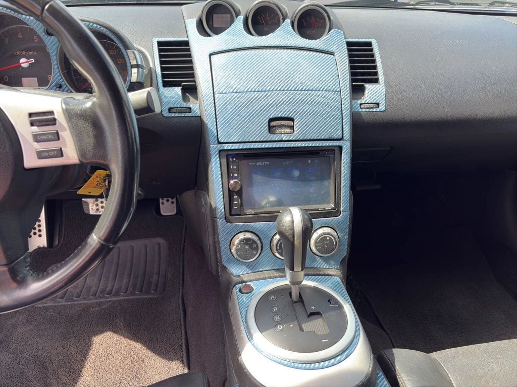 2006 Nissan 350Z Touring Coupe 2D - 22937026 - 11