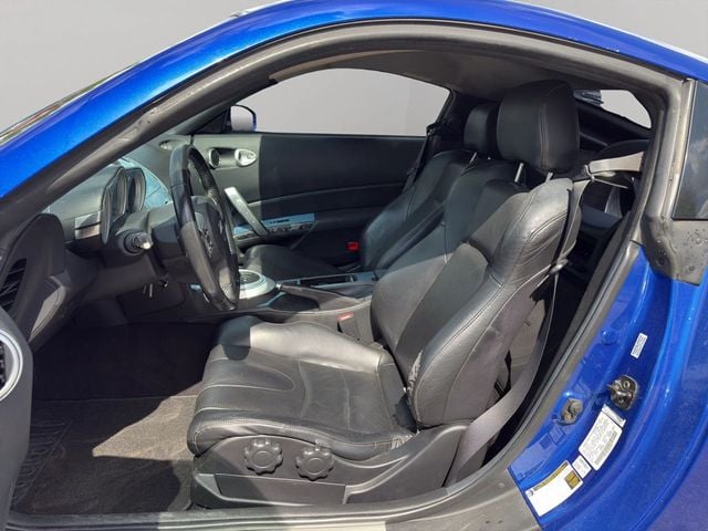 2006 Nissan 350Z Touring Coupe 2D - 22937026 - 15