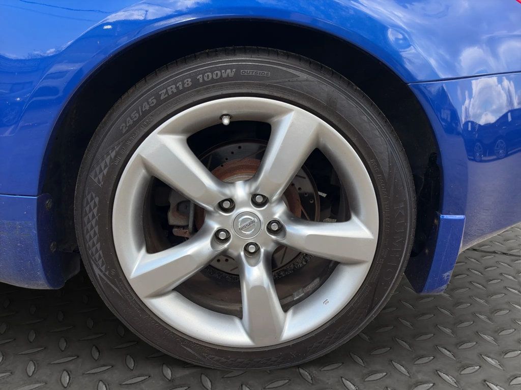 2006 Nissan 350Z Touring Coupe 2D - 22937026 - 24