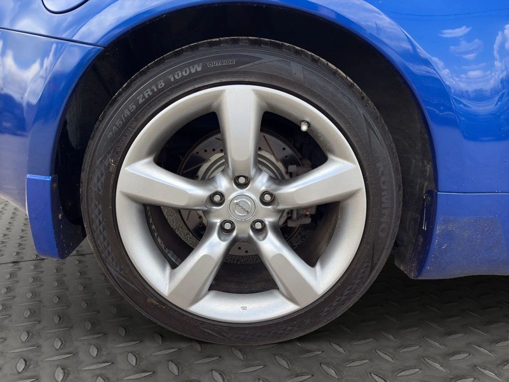 2006 Nissan 350Z Touring Coupe 2D - 22937026 - 25