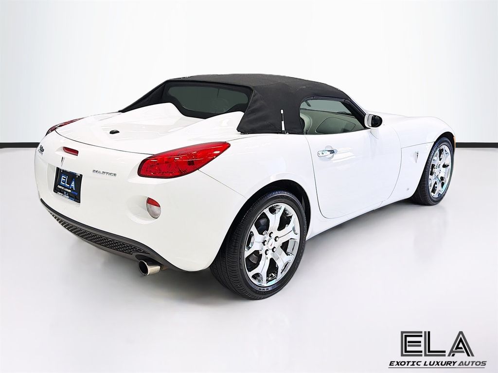 2006 Pontiac Solstice 2dr Convertible - 22979039 - 32