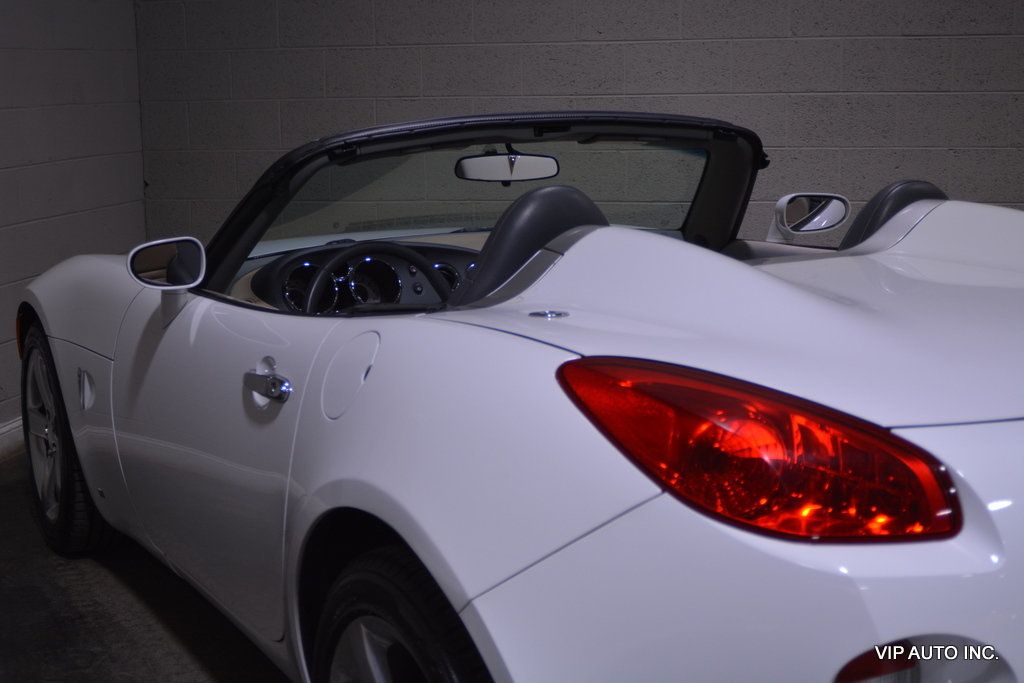 2006 Pontiac Solstice 2dr Convertible - 22614284 - 14