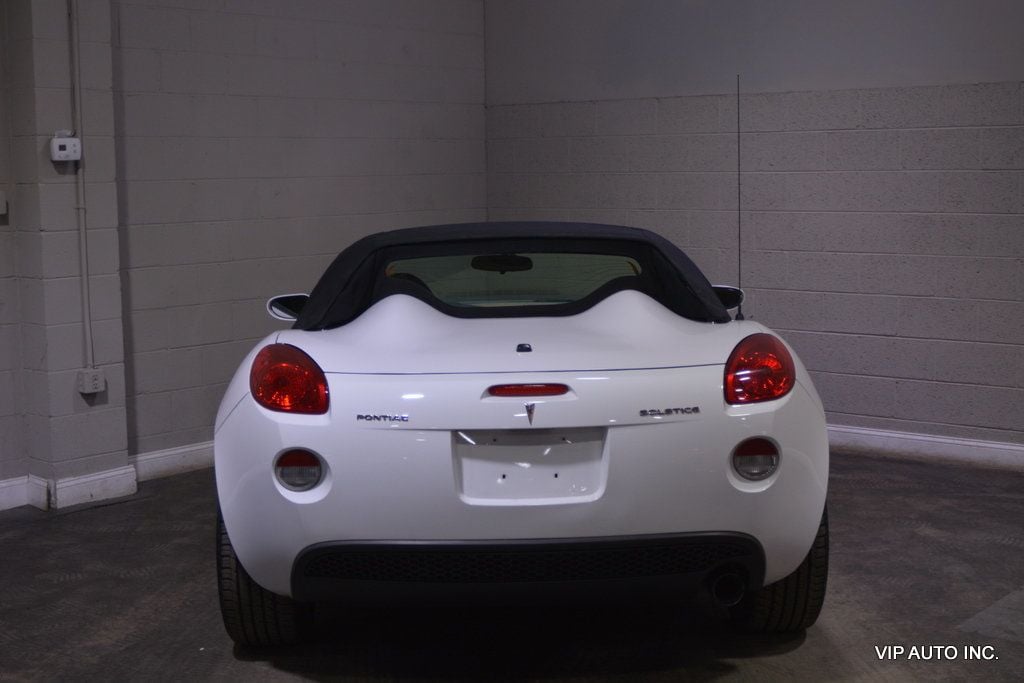 2006 Pontiac Solstice 2dr Convertible - 22614284 - 17