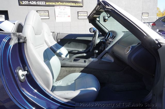 2006 Pontiac Solstice 2dr Convertible - 23100375 - 10