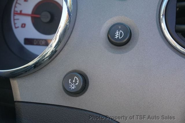 2006 Pontiac Solstice 2dr Convertible - 23100375 - 18