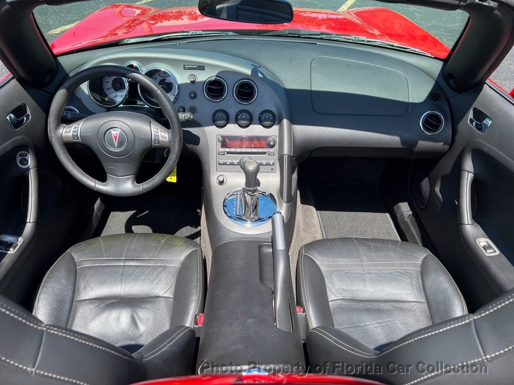 2006 Pontiac Solstice Convertible Roadster Premium - 22833909 - 11