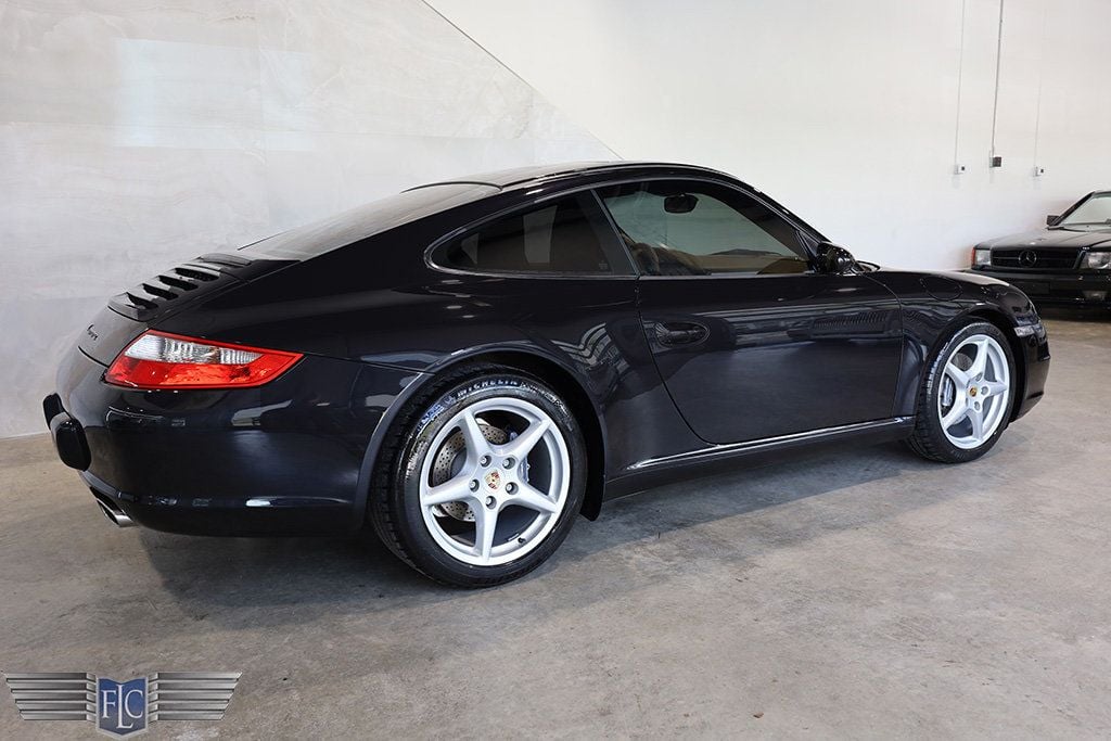 2006 Porsche 911 Carrera Coupe 6 Speed Manual - 22564613 - 5