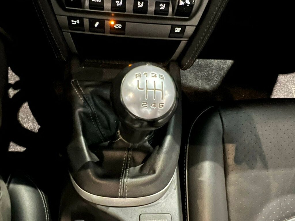 2006 Porsche 911 Carrera S/6SpeedManual/MoonRoof/HtdSeats/ActiveSportExhaust/NAV - 22936763 - 20