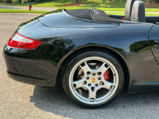 2006 Porsche 911 S/6spd Manual/Sport Chrono Pkg+/Red Belts/Carrera White Dials - 23056234 - 11