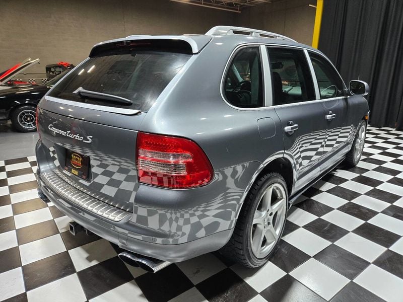 2006 Porsche Cayenne 4dr Turbo S Tiptronic - 22957527 - 25
