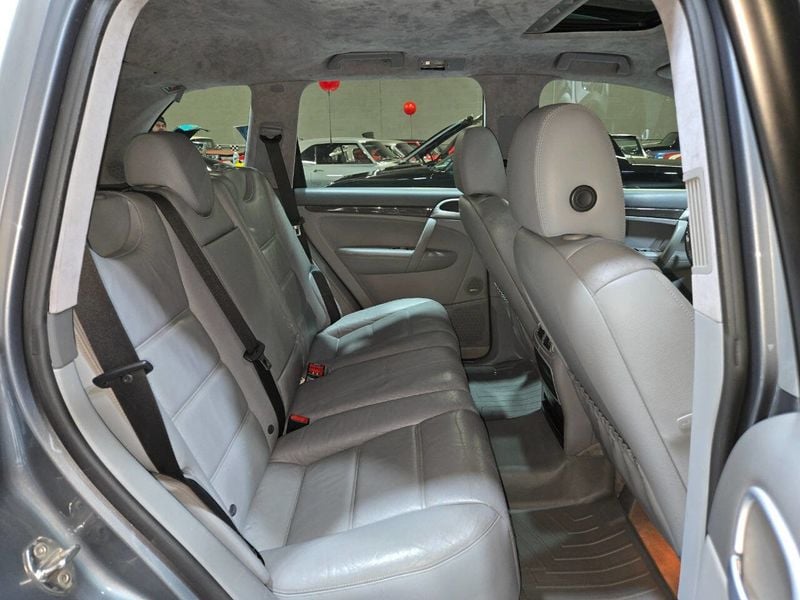 2006 Porsche Cayenne 4dr Turbo S Tiptronic - 22957527 - 62