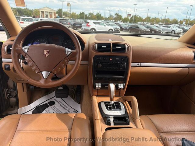 2006 Porsche Cayenne Base Trim - 23087785 - 5