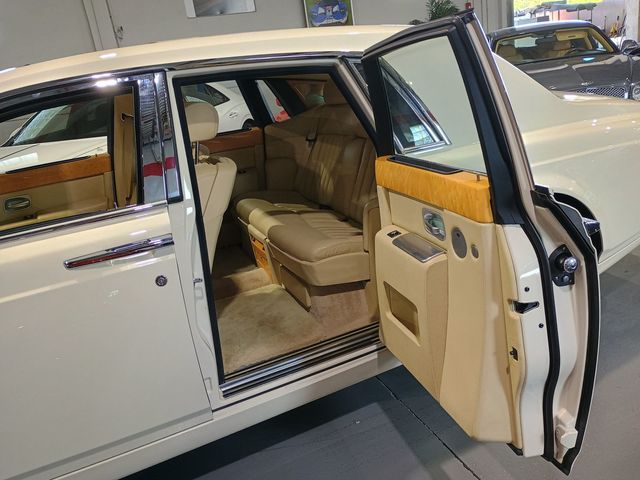 2006 Rolls-Royce Phantom 4dr Sedan - 23028522 - 25