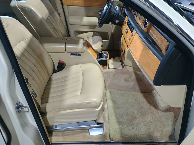 2006 Rolls-Royce Phantom 4dr Sedan - 23028522 - 32