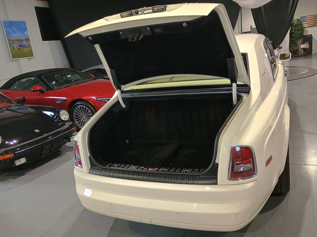 2006 Rolls-Royce Phantom 4dr Sedan - 23028522 - 42