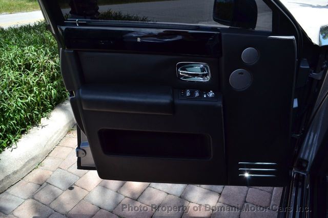 2006 Rolls-Royce Phantom Beautiful RR Phantom - Well optioned! Theater Package! V12!!! - 18020231 - 31