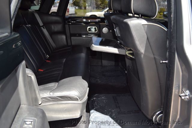 2006 Rolls-Royce Phantom Beautiful RR Phantom - Well optioned! Theater Package! V12!!! - 18020231 - 33