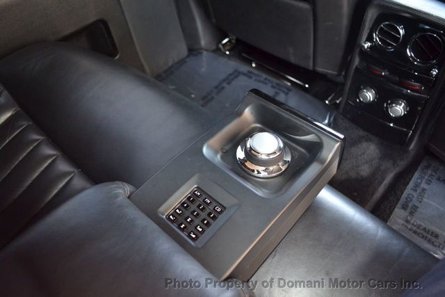 2006 Rolls-Royce Phantom Beautiful RR Phantom - Well optioned! Theater Package! V12!!! - 18020231 - 35