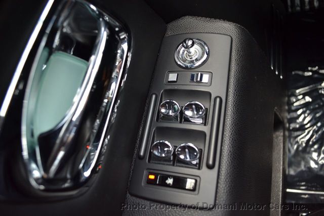 2006 Rolls-Royce Phantom Beautiful RR Phantom - Well optioned! Theater Package! V12!!! - 18020231 - 45