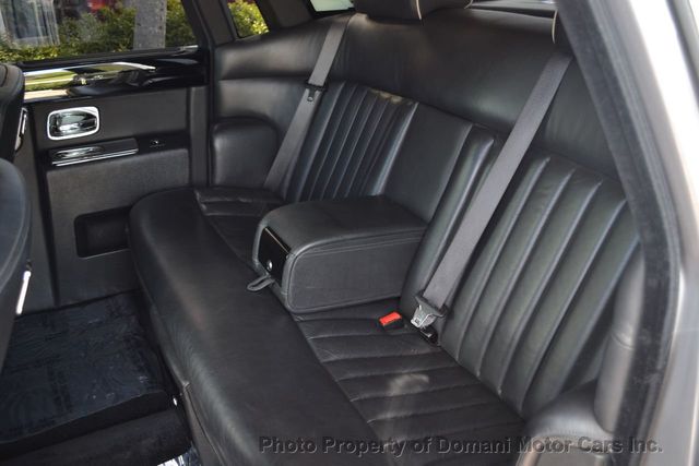 2006 Rolls-Royce Phantom Beautiful RR Phantom - Well optioned! Theater Package! V12!!! - 18020231 - 57