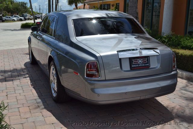 2006 Rolls-Royce Phantom Beautiful RR Phantom - Well optioned! Theater Package! V12!!! - 18020231 - 7