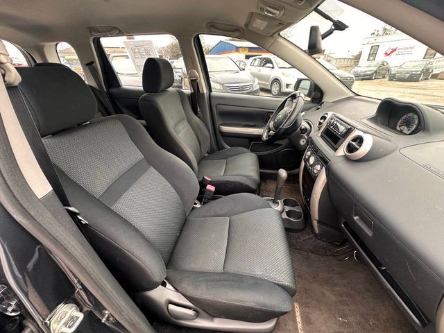 2006 Scion xA 4dr Hatchback Automatic - 22987410 - 16