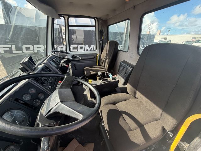 2006 Sterling SC8000 Cab & Chassis  - 23021184 - 9