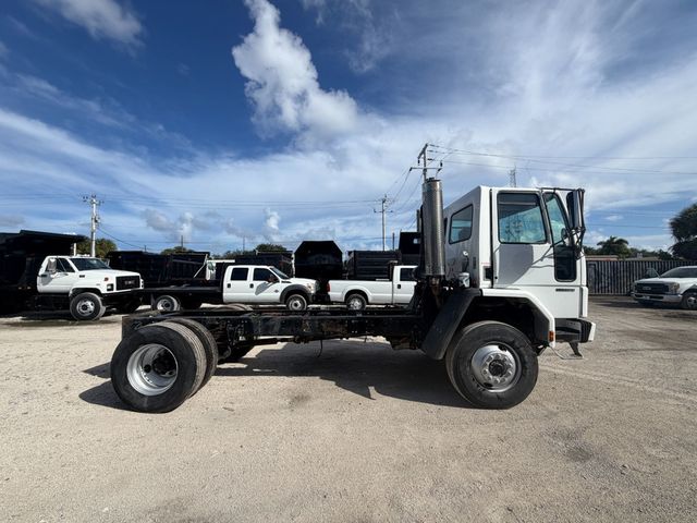 2006 Sterling SC8000 Cab & Chassis  - 23021184 - 4