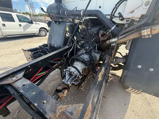 2006 Sterling SC8000 Cab & Chassis  - 23021184 - 8