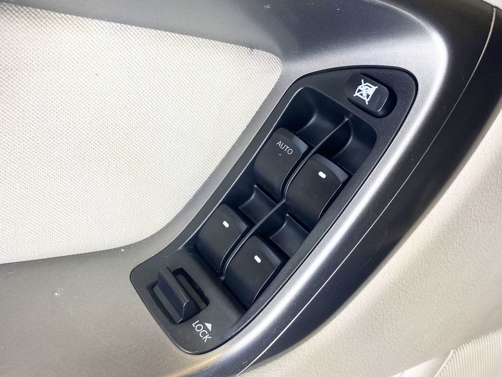 2006 Subaru Legacy Wagon 2.5i Ltd Automatic - 22870721 - 15