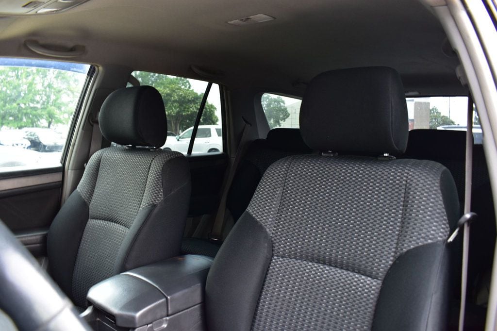 2006 Toyota 4Runner 4dr SR5 V6 Automatic - 23040879 - 12