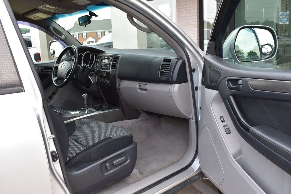 2006 Toyota 4Runner 4dr SR5 V6 Automatic - 23040879 - 16