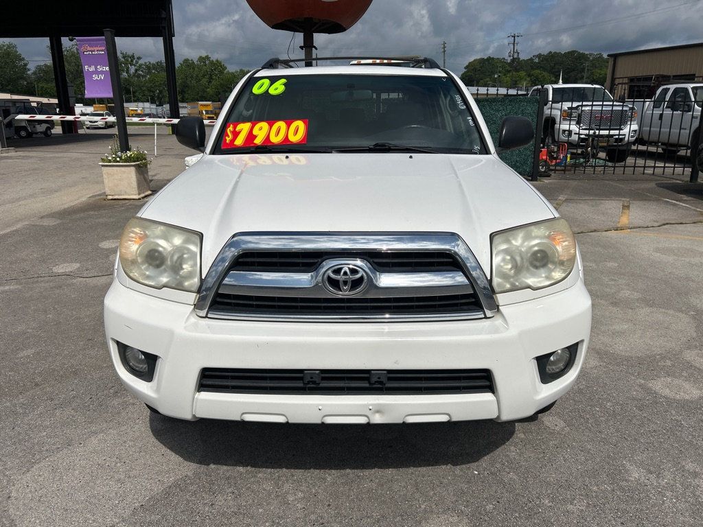 2006 Toyota 4Runner SR5 V6 4WD photo 2