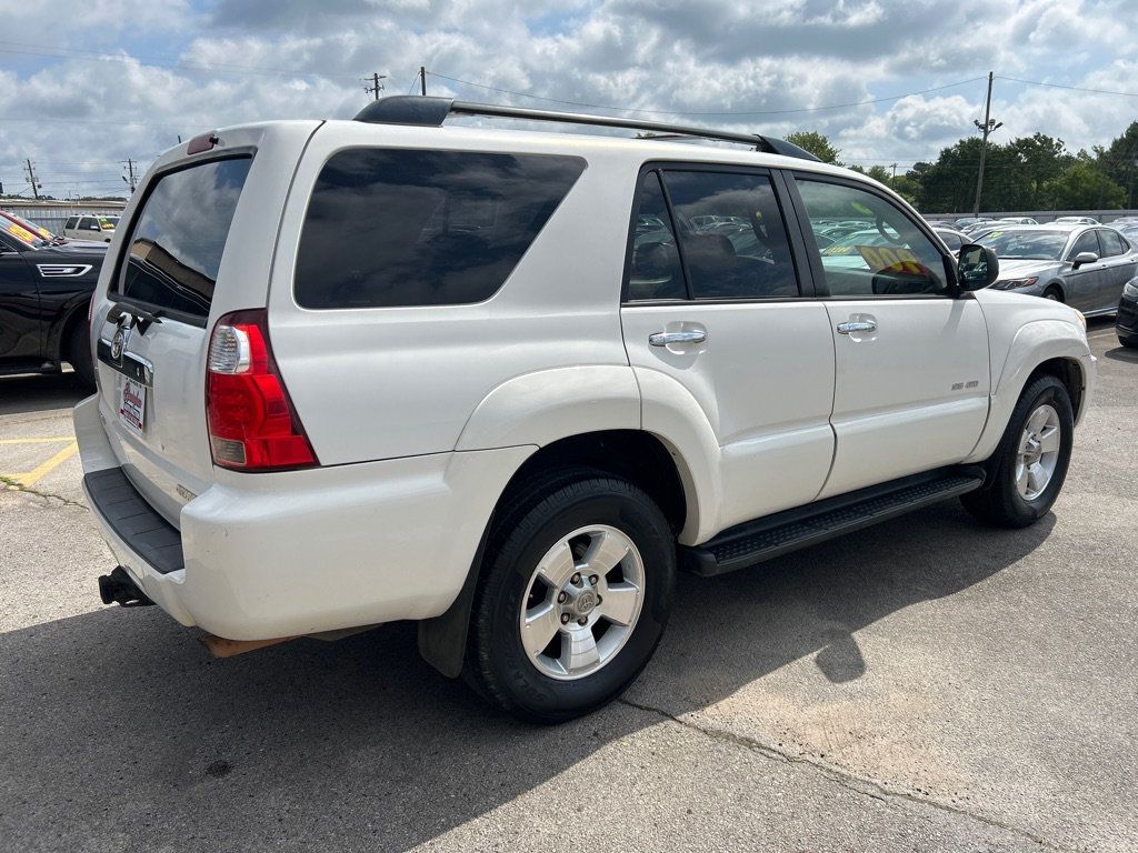 2006 Toyota 4Runner SR5 V6 4WD photo 4