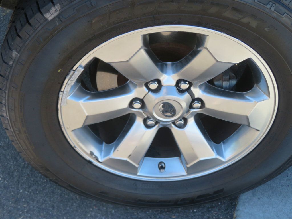 2006 Toyota 4Runner EXTRA CLEAN V8 4RUNNER LIMITED LEATHER 55 SERVICES RECORDS  - 23010985 - 15